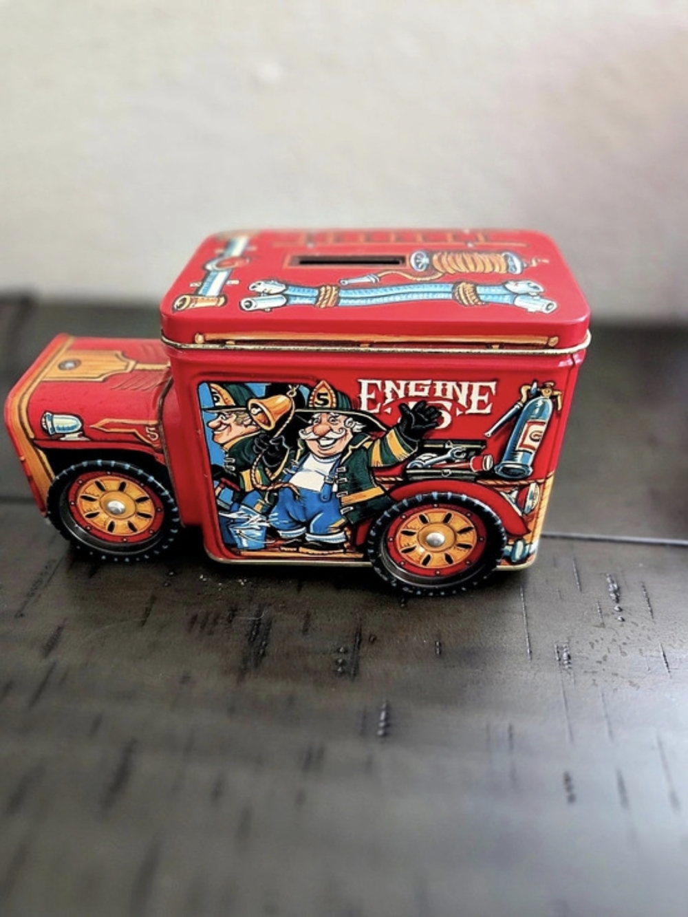 Red & Gold Fire Engine Tin Decor